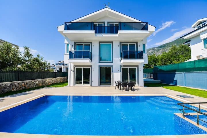 Fethiye ÖLüdeniz 3+1 Lüx Havuzlu Jakuzili Villa - Denizli