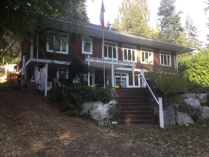 Secret Beach- Closest B&b Sleeps 12- Big Beautiful - Sunshine Coast Regional District, BC, Canada