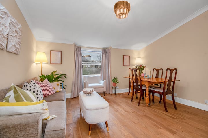 Beautiful Edinburgh New Town Two-bedroom Apartment - Edinburgh