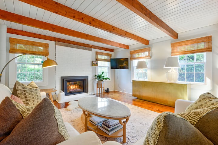 Renovated 2 Bedroom Home In Town - Galley Beach, Nantucket