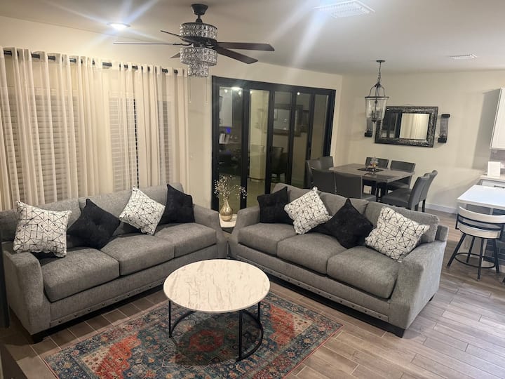 Private Heated Pool + Year-round Hot Tub - Maricopa, AZ