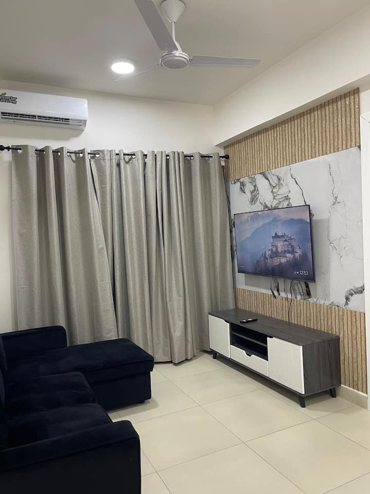 Near Airport: Your Safe Space 5.0 1bedroom Apt - Maldives