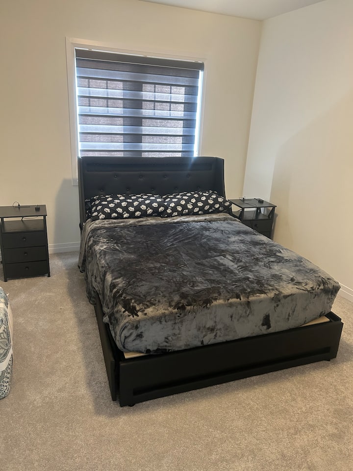 Modern Cozy Room Near Niagara Falls - Welland