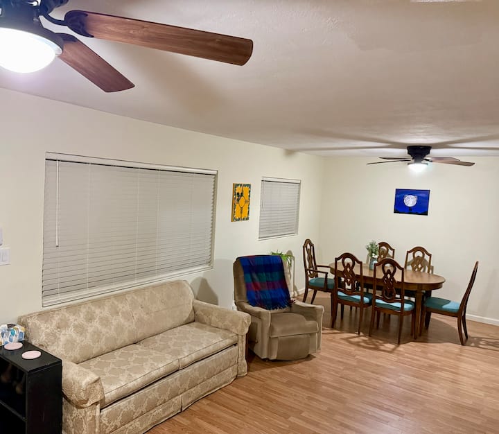 Desert Sage Retreat - 3br/2ba Near Nmsu & Trails - Las Cruces, NM