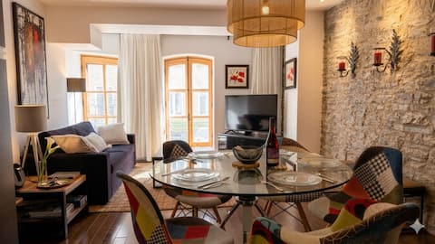 Top Airbnb: Old Quebec, Studio, 1 BR, Free Parking, AC in La Cité Limoilou