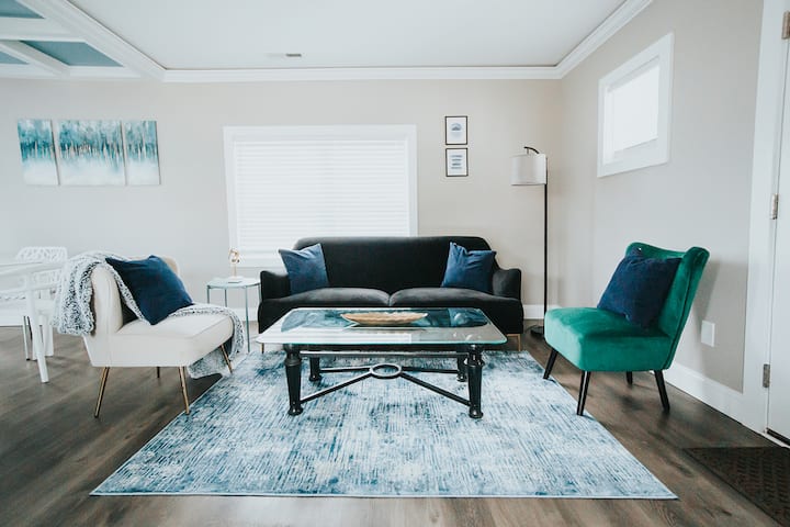 8 Min Walk To Riverwalk, Modern Newly Built Home - Leland, NC