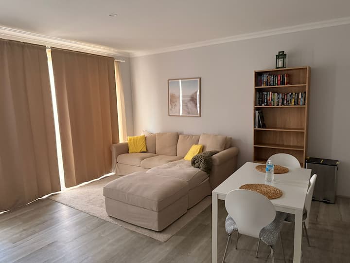 Ocean Breeze Studio - Joondalup