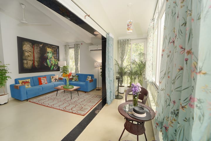 Living room image 5