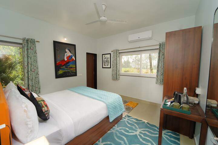 Bedroom 1 image 1