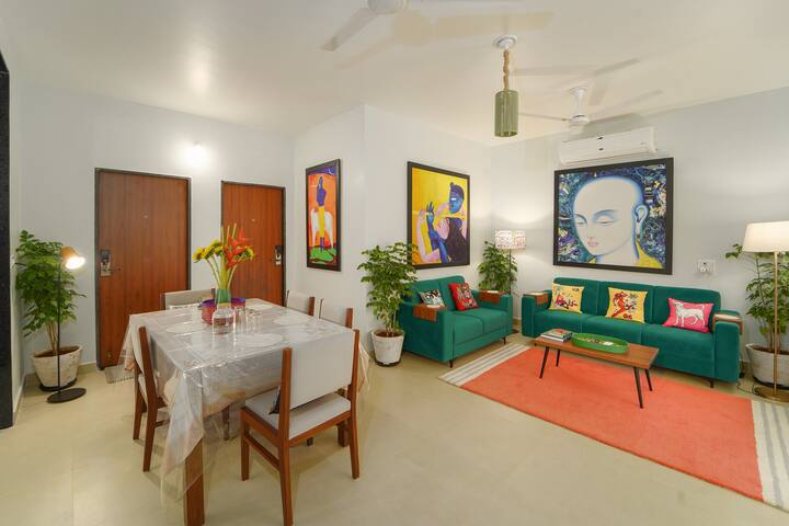 Dining area image 2