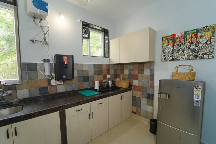 Full kitchen image 4
