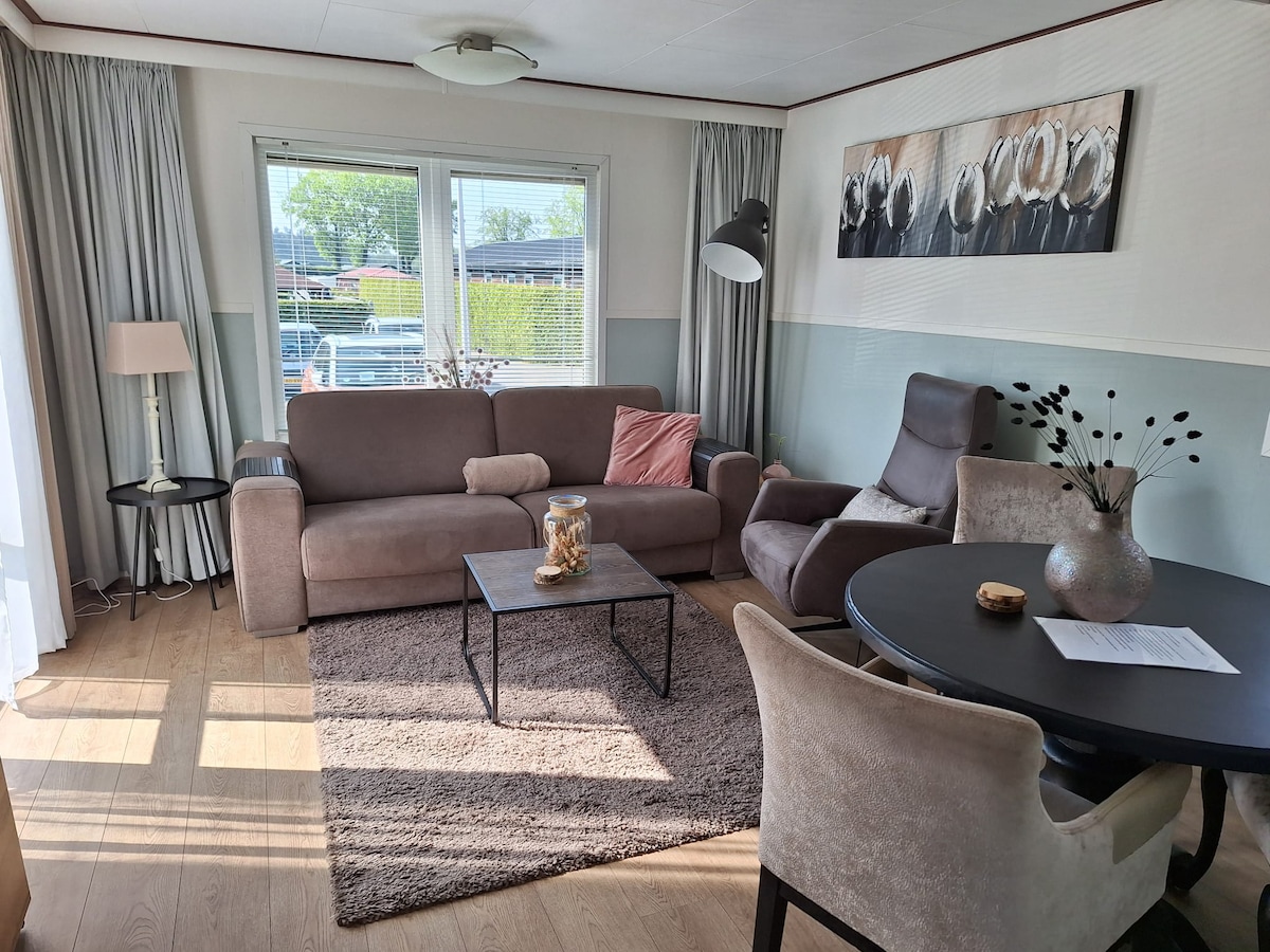 Popular Airbnb listing: Beautiful chalet in Voorthuizen near forest. in Buitengebied Voorthuizen