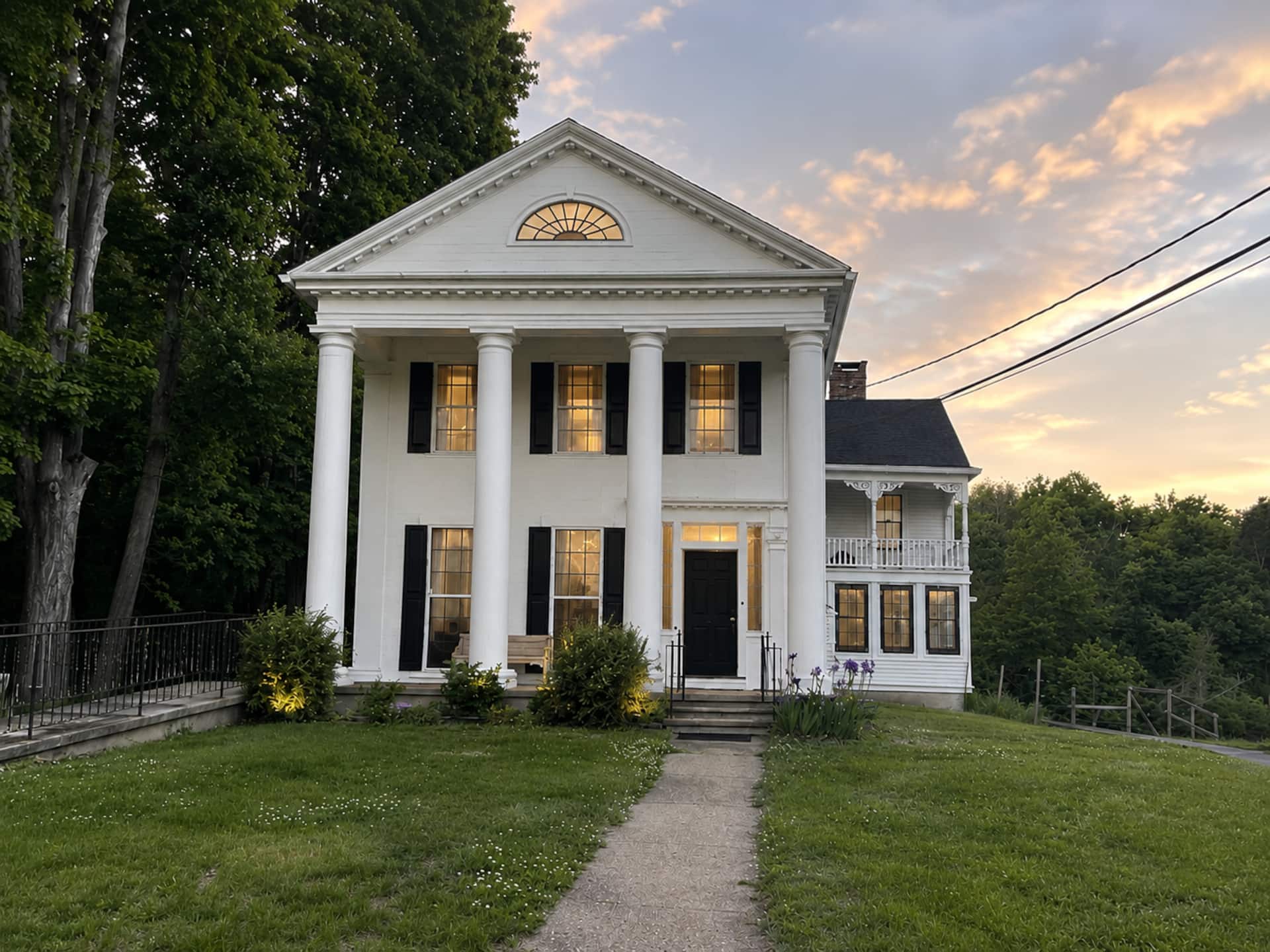 Historic Estate Near Gillette Castle & Goodspeed