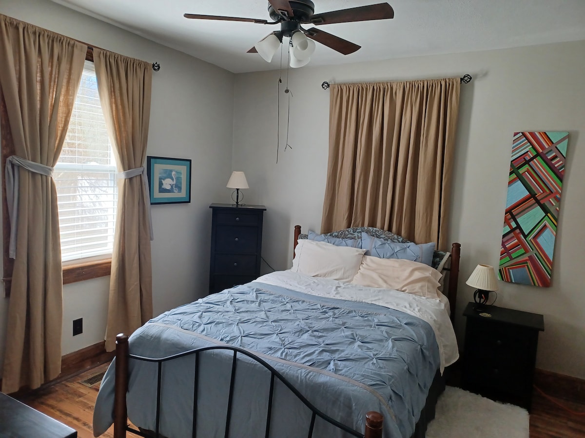 Tranquil Getaway in Gainesville, GA
