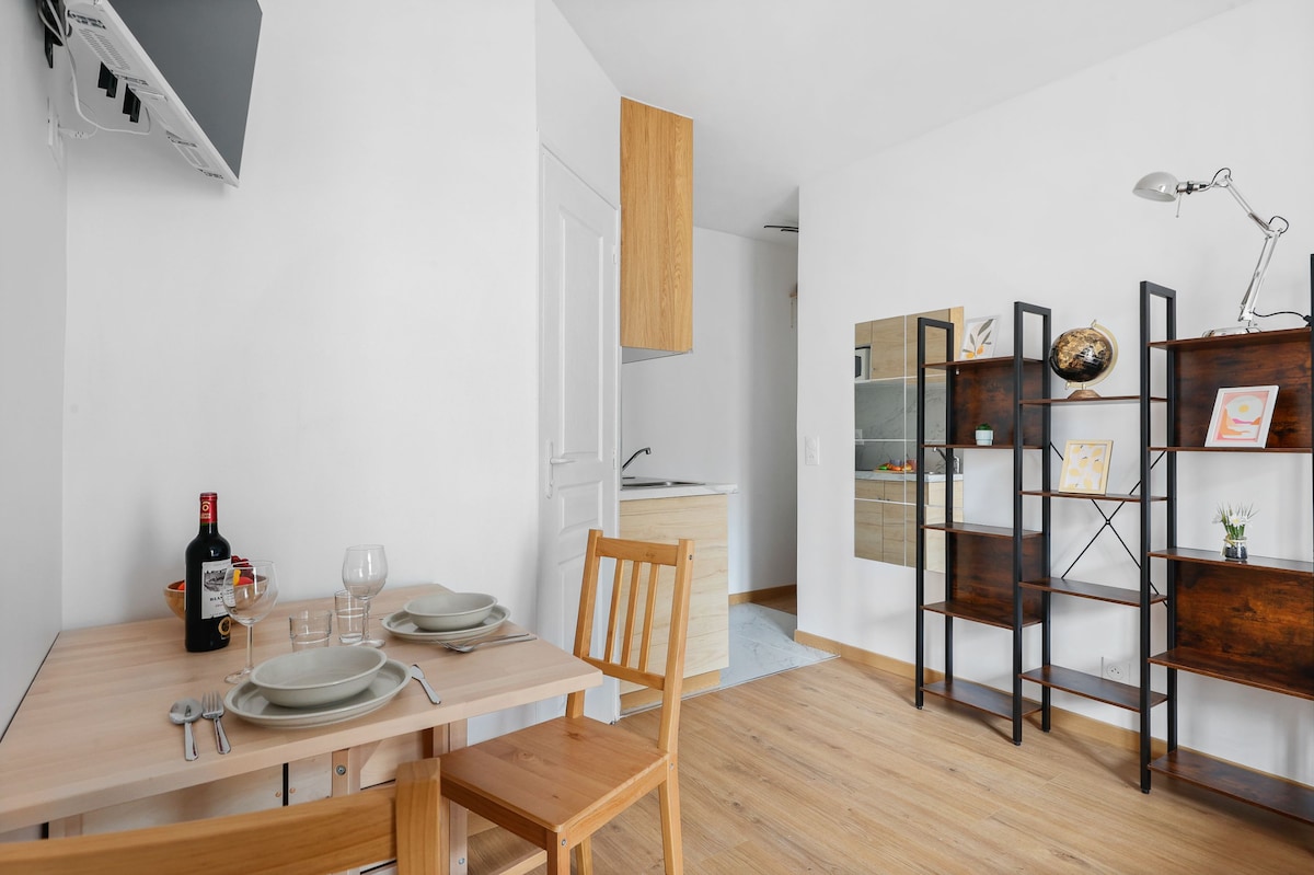 Suite des Écoles — Chambre principale