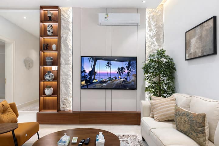Luxury 3-bedroom Residence In Al Yasmin - Riyadh King Khalid Airport (RUH)