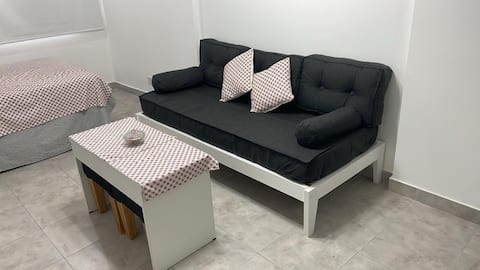 Top Airbnb: Modern studio apartment in Coghlan PB with garage in Núñez