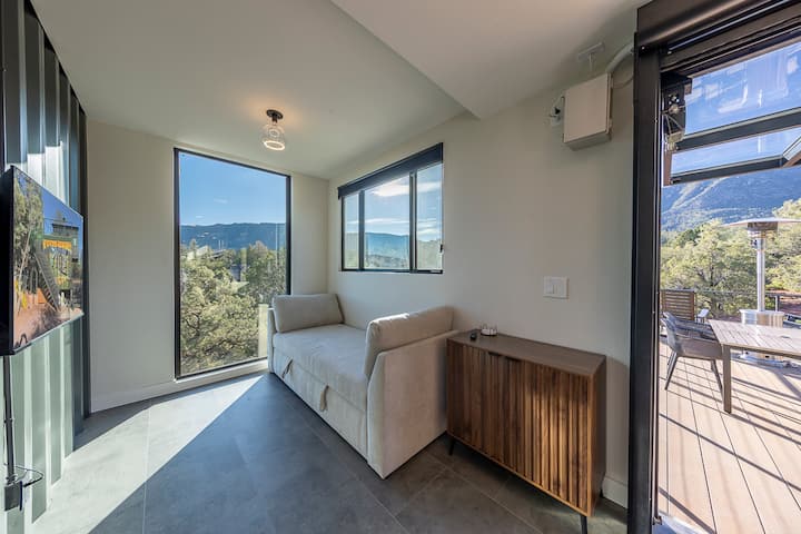 Pine Uncontained (Upper Unit) - Container Home - Pine, AZ