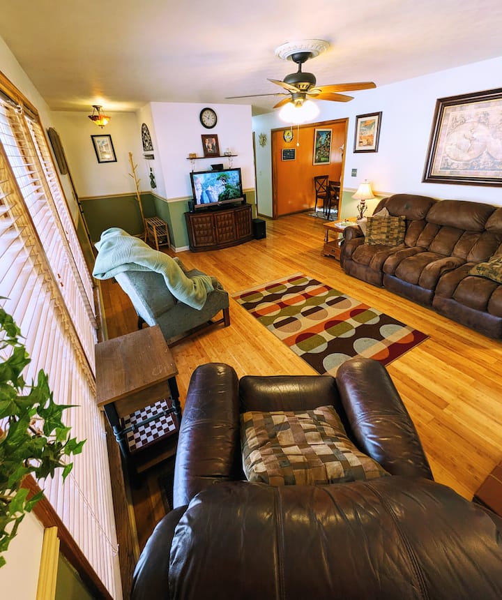 "Wildwood Ridge" Near Downtown W/ Trails & Creek - Muscle Shoals, AL