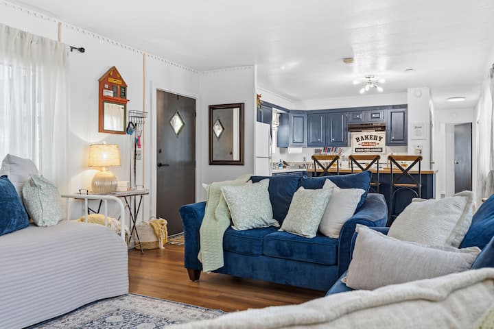 Whispering Pines Lake Cottage - Keys, OK