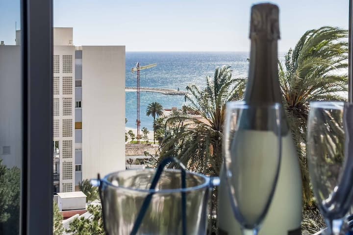 Apartamento Acogedor,  Terraza,  Piscina Y Mar - Benalmádena