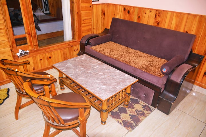 4 Deluxe Rooms With Balcony & Himalaya View - Chakrata