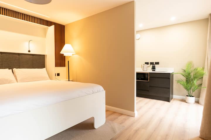 Smart Apartment | Workspace + Fast Wifi - 韋斯特波特