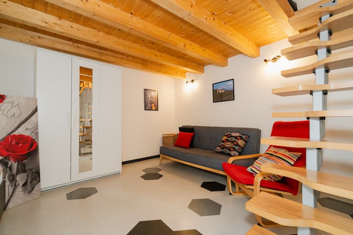 Loft Avec Mezzanine Au Cœur D’ortigia - Syrakus