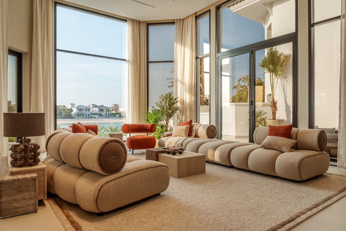 Villa Montage By LEC - 2