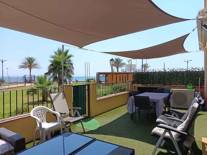 Apartamento En Primera Línea Playa Con Terraza - Alboraya