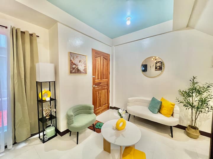 Newly Opened 2br | Calm Stay | Fast Wifi - Naga
