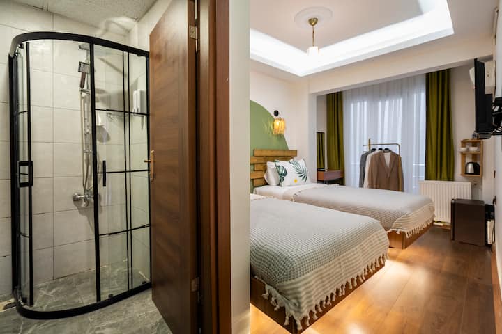 Free Breakfast + York House Istanbul Twin Room - İstanbul