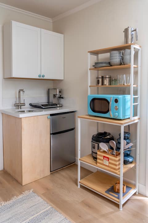 Top Airbnb: Cozy kitchenette located in the heart of San Jose in San Jose Northside