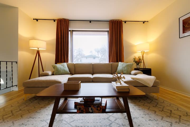 Cozy Home | Near Downtown + Workspace - 피오리아