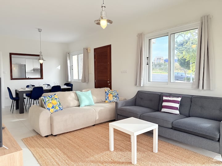 Luxury Home | Huge Outdoor Space | Close To Beach - Paphos