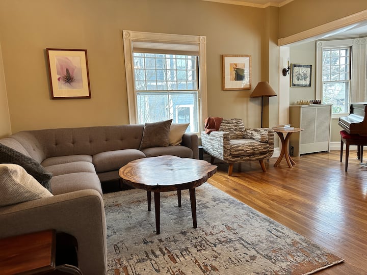 Lux 4br Home•parking•easy Subway & Gillette Access - Quincy, MA