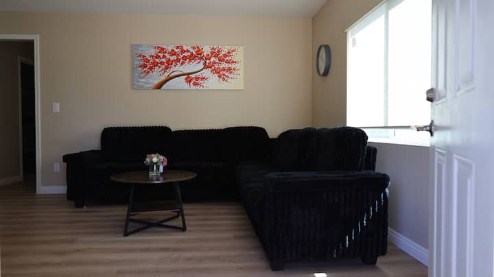 Newly Built 2026 Guest Suite – Private Entrance - Corona, CA