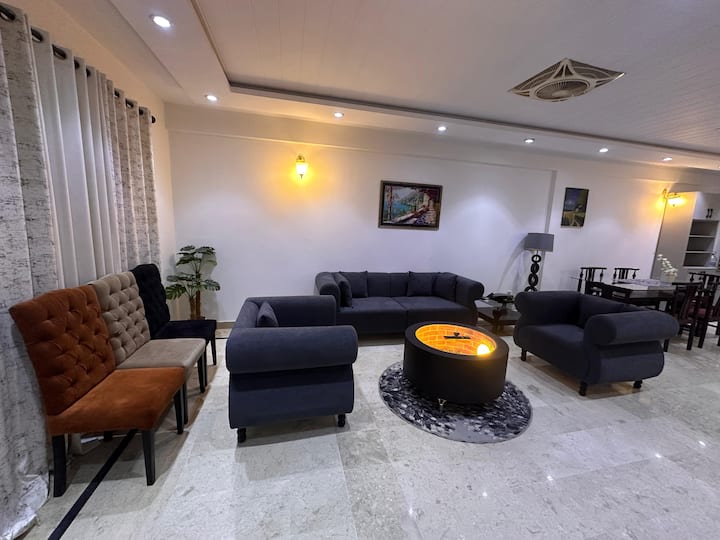 Calm Apartment In F-11, Self Check-in - Islamabad
