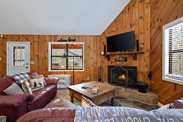 Creek, Game Room, Theater, Fenced Yard/speakeasy - Georgia