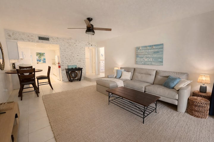 Salt & Sand Retreat - Cayman Islands