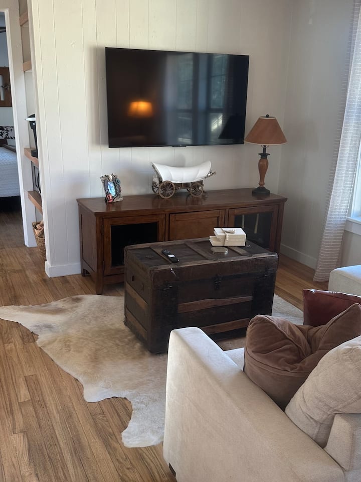 The Cowboy - Rivercrest Drive – Fort Worth