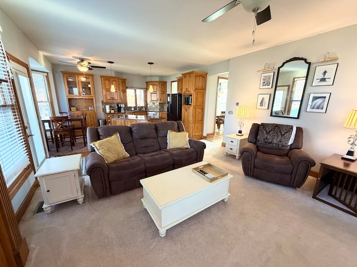 Family-friendly Home W/playset | Kc Family Getaway - Overland Park, KS