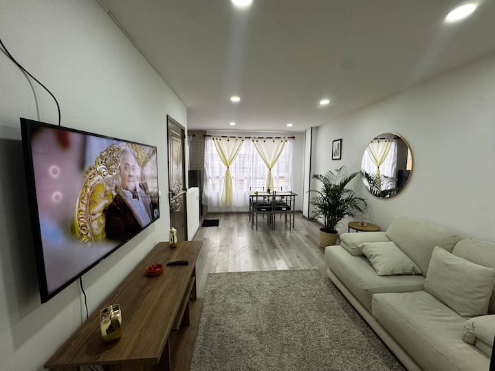 Moderno, Cómodo, Acogedor Y Familiar 201 - Bogotá