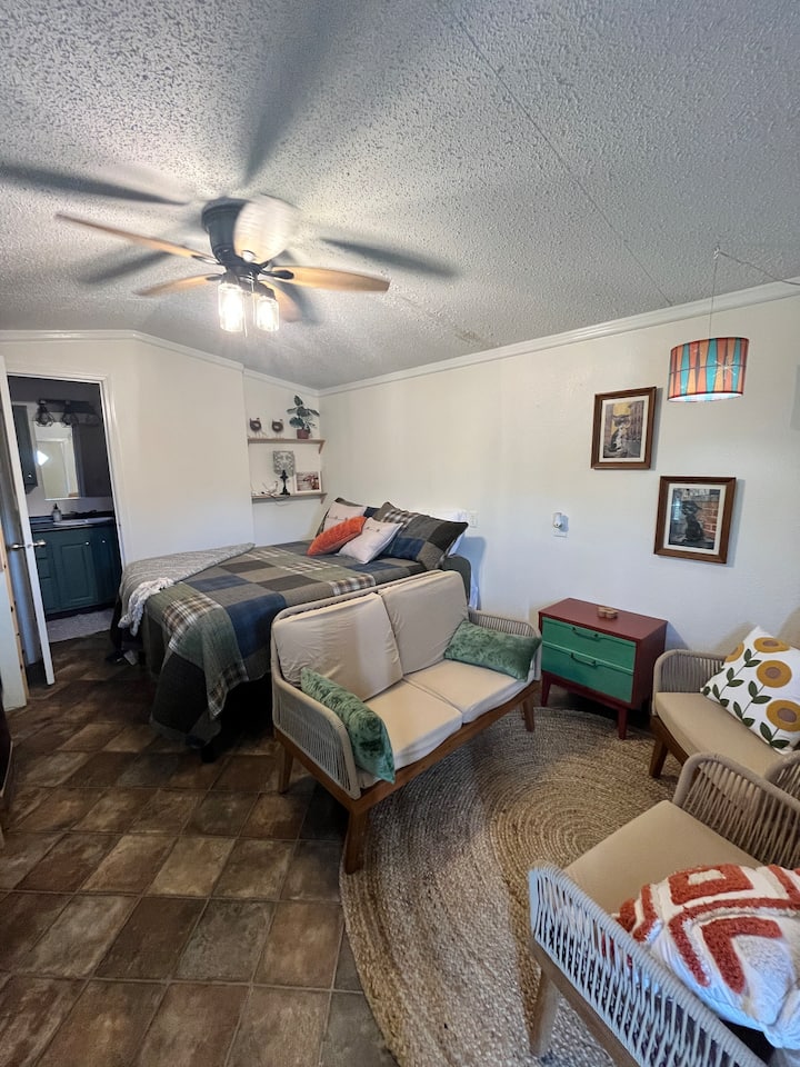 Cozy Blue Escape At Bentley Ranch - Danbury, TX