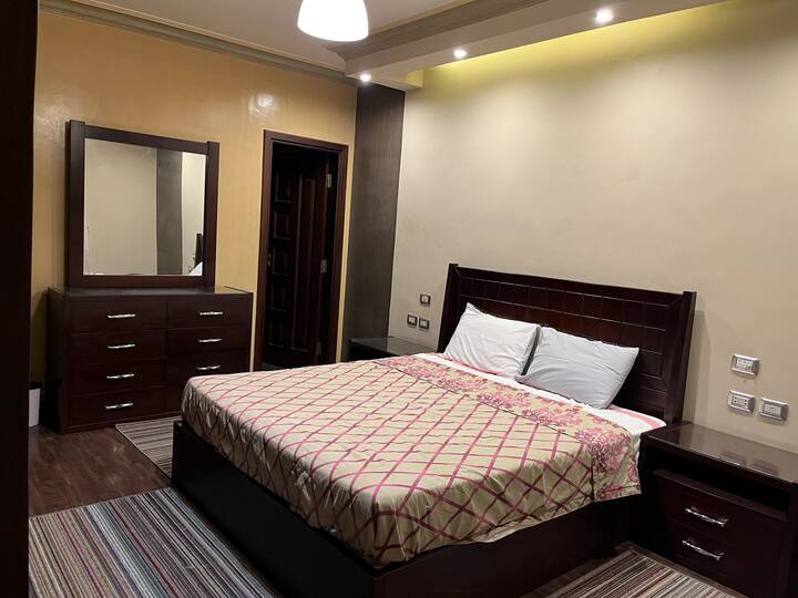 غرفة النوم 1