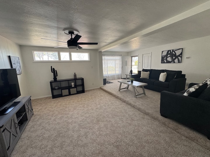Home Sweet Stay - Carlsbad, NM