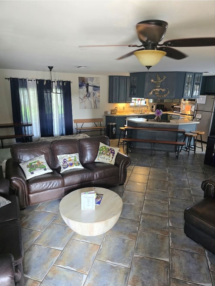 Quiet, Comfy, Safe Place To Stay-minutes From Nola - Metairie, LA
