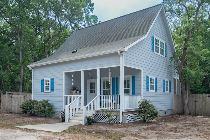 Walk To Marshwalk • Fire Pit • Porch • 5 Min Beach - Murrells Inlet, SC
