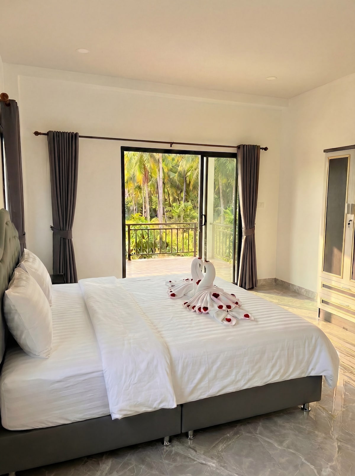 Coconut Villa - Image 5