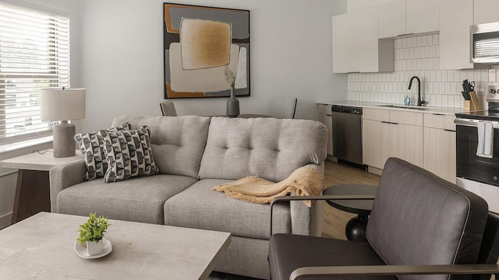 Landing | Modern 1bd, Game Room, Gym - Chapel Hill, NC